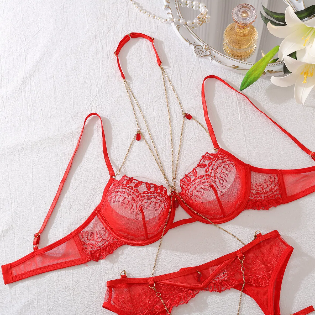 Wholesale Embroidery Lace Underwear Set for Woman Sexy Solid Color Chain Lingerie