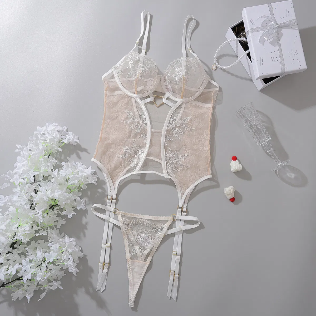 Wholesale See-Through One-Piece Bra Panty Set for Woman Sexy Floral Embroidery Lingerie
