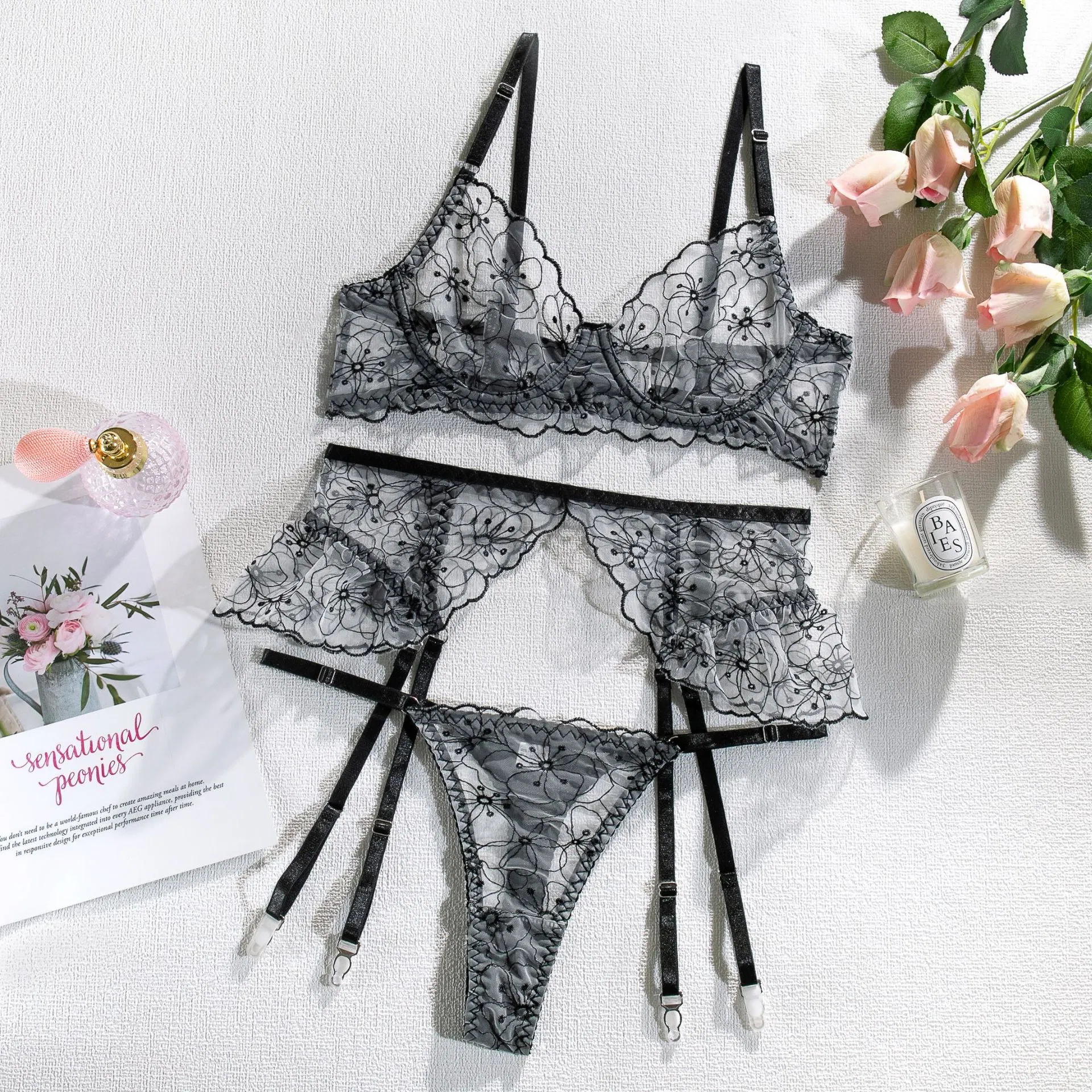 New Fashion Exotic See Through Women's Underwear Set Sexy Embroidered Lingerie