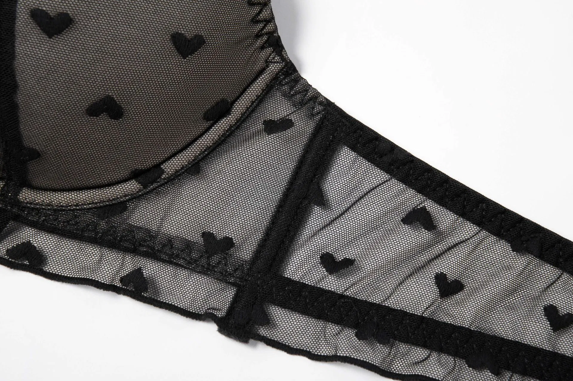 2025 Hot Sell Sexy Woman Ultra-Thin Embroidery Lace Trim Sexy Breathable Bra Set Underwear Lingerie