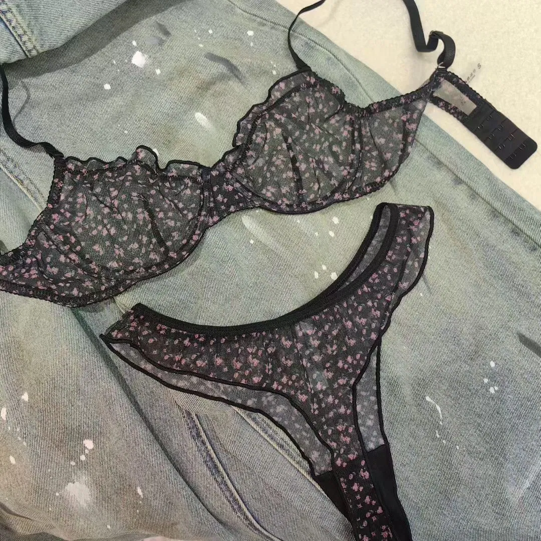 Wholesale French Sexy Ultra-Thin Lace Bra Set for Women Underwear Lingerie