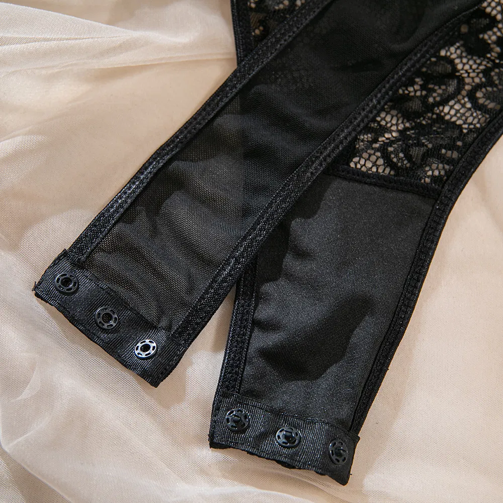 Wholesale Hollow out One Piece Underwear Set Sexy Embroidered Lace Woman Lingerie