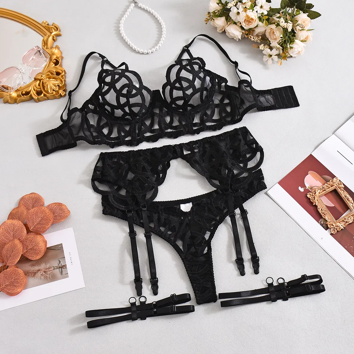 Sexy Luxury Perspective Mesh Underwear Set Wholesale Embroidered Woman's Lingerie
