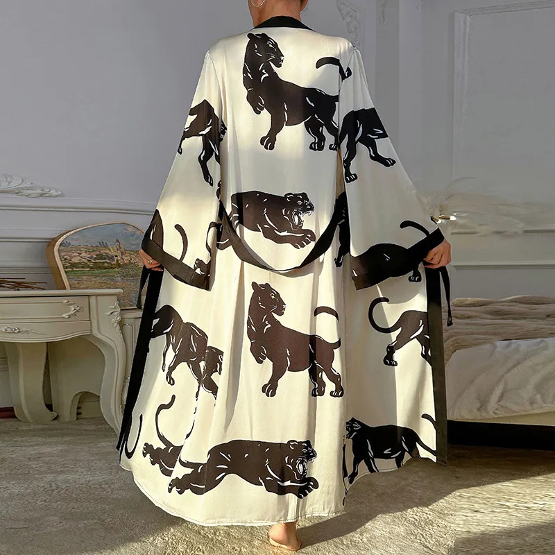 Wholesale Women's Nightwear Dress Sleepwear with Tie up Sexy Satin Long Sleeve Robe