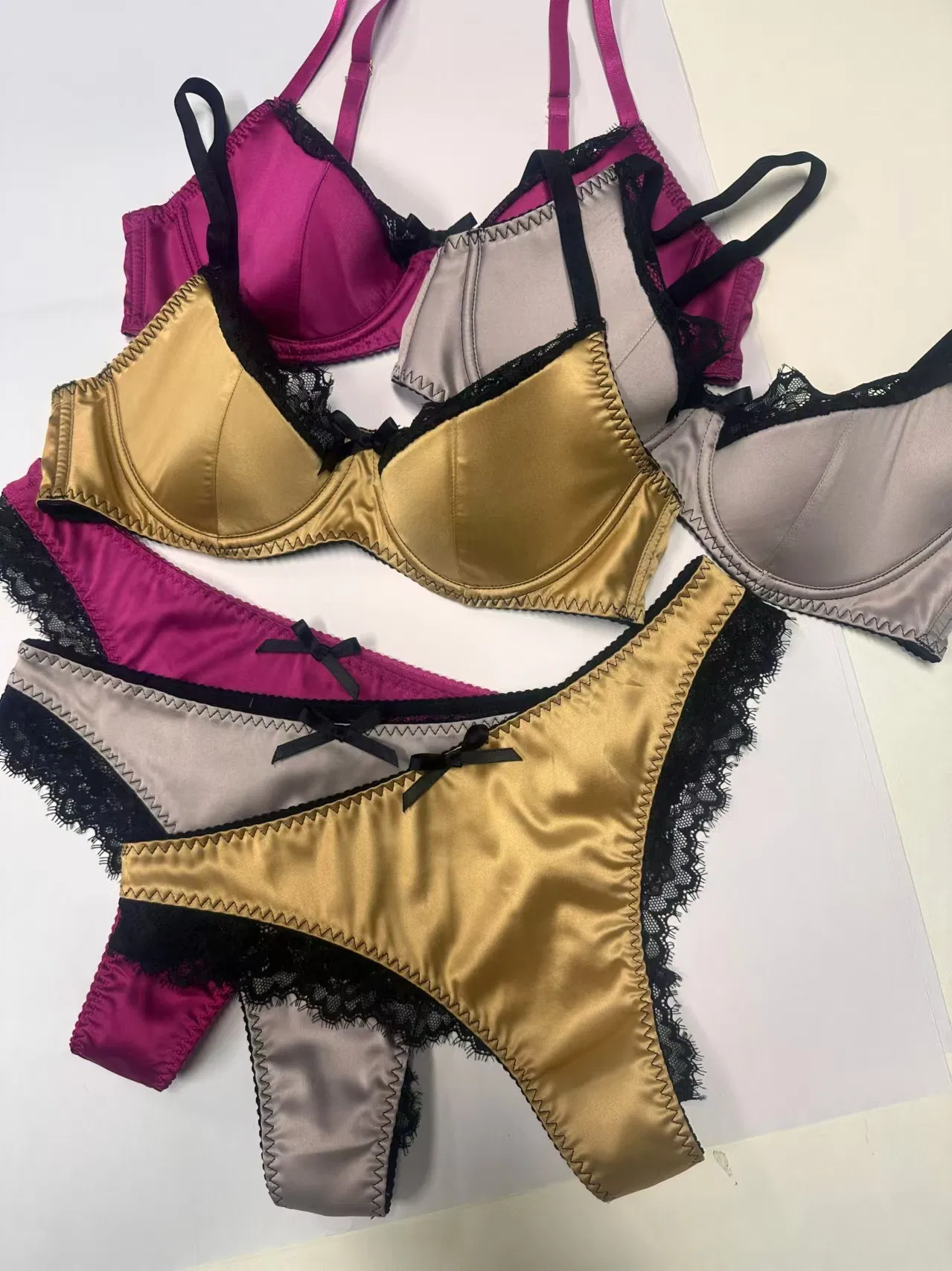 Wholesale French Lace Trim Sexy Breathable Satin Ultra-Thin Romantic for Women Soft Bra Set Underwear Lingerie