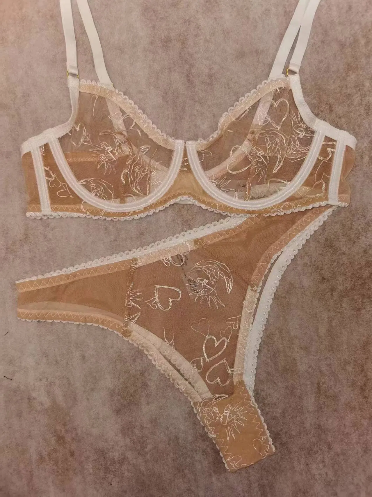 2025 Sexy Romantic Underwear Ultra-Thin Wholesale Embroidered Lace Bra Set Lingerie