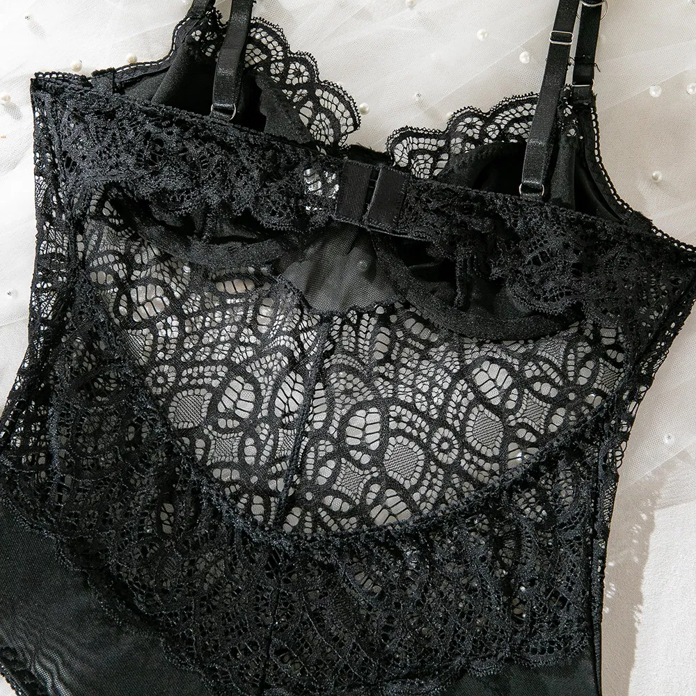 Wholesale Embroidery Lace One-Piece Underwear Set Sexy Deep V Backless Woman Lingerie