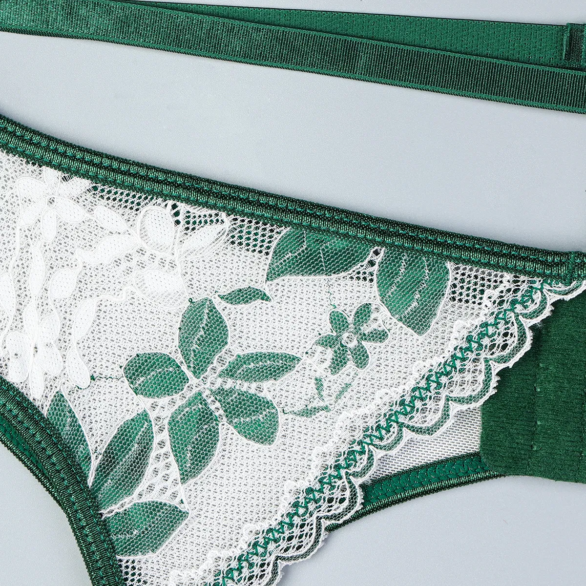 Sexy See-Through Front Closure Bra Set Factory Directly Sell Lace Embroidery Breathable Lingerie