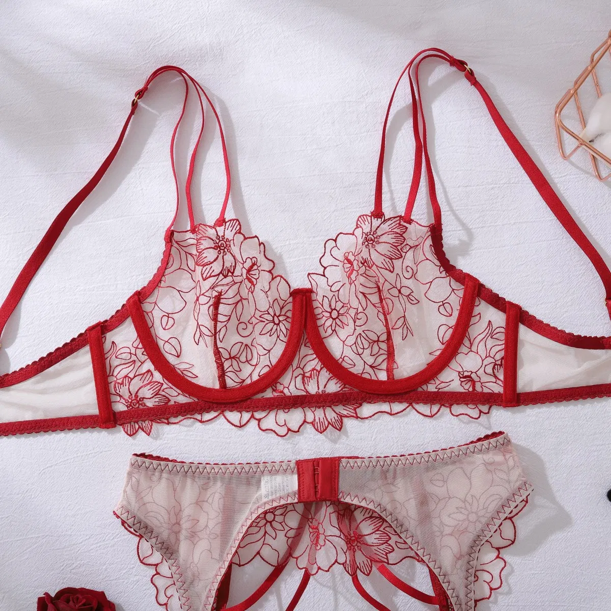 Sexy See-Through Mesh Women Bra Set Hot Selling V-Neck Embroidered Lace Lingerie