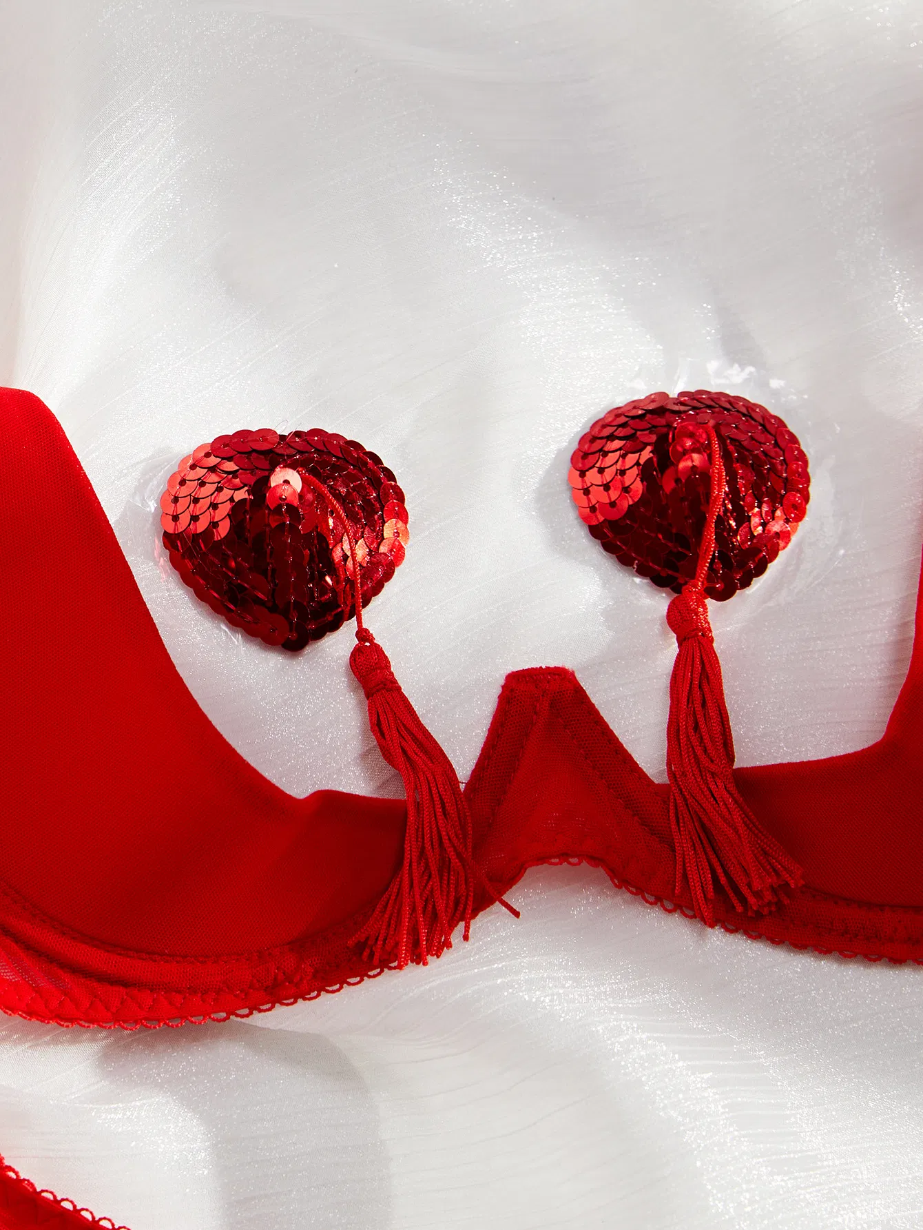 Sexy Open Cup Underwear Set for Woman Wholesale Tassel Nipple Covers Lingerie