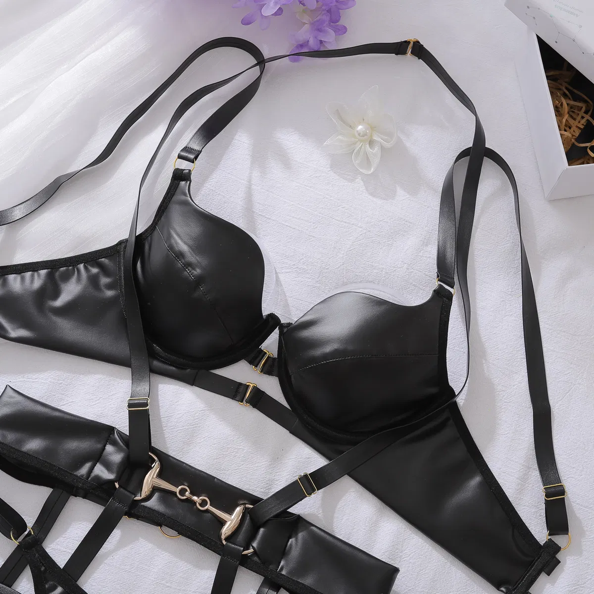 Hot PU Halter Bondage Woman Bra Set for Nightclub Sexy Luxury Solid Color Lingerie