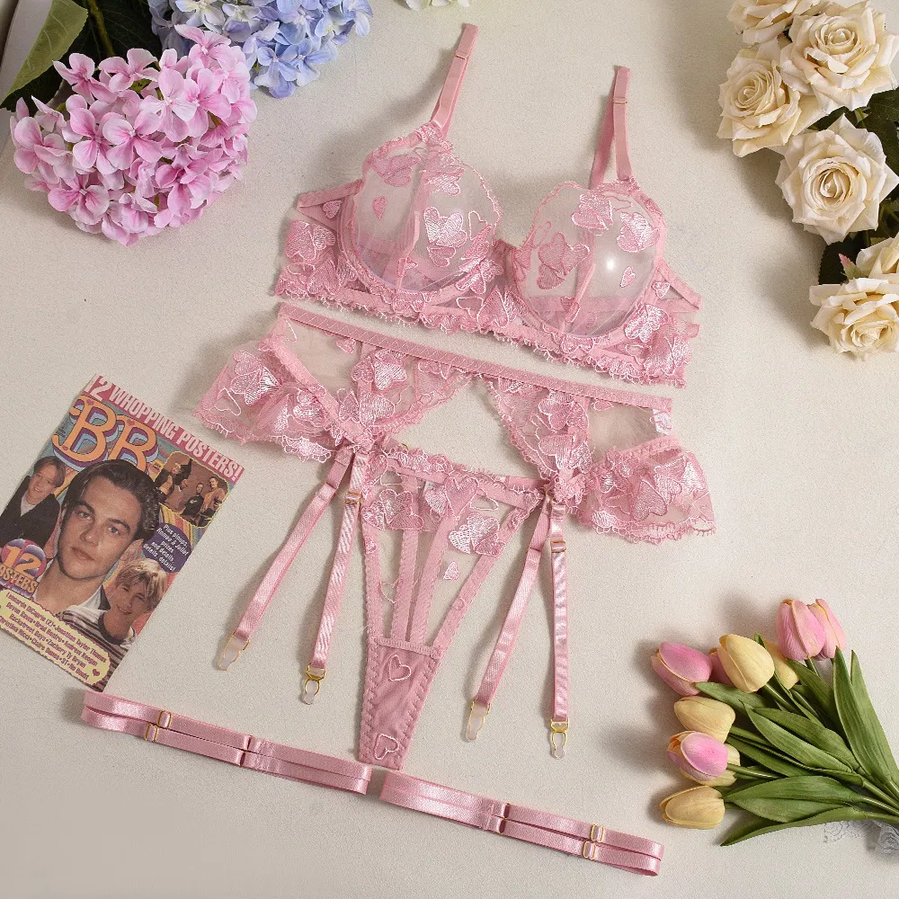 Wholesale Pink Heart Lace Embroidery Underwear Set for Woman Sexy See-Through Lingerie