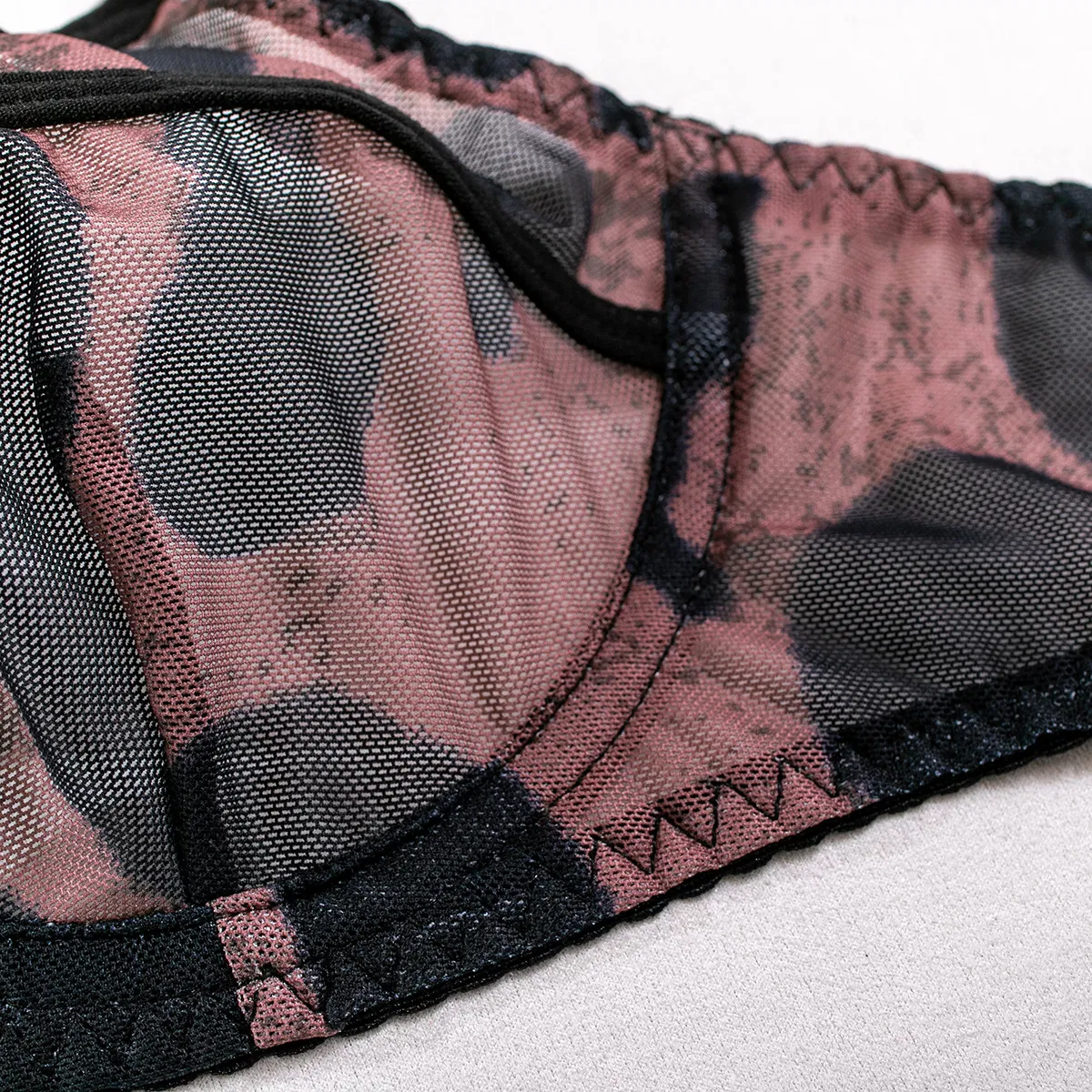 Wholesale Leopard Print Transparent Mesh Bra Set Sexy Thin Breathable Hollow out Woman Lingerie