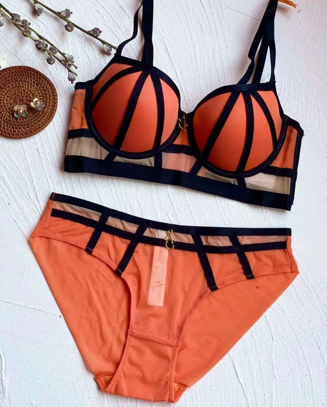 High Quality Women's Underwear Push up Bra and Panties Set Thick Cup Lingerie
