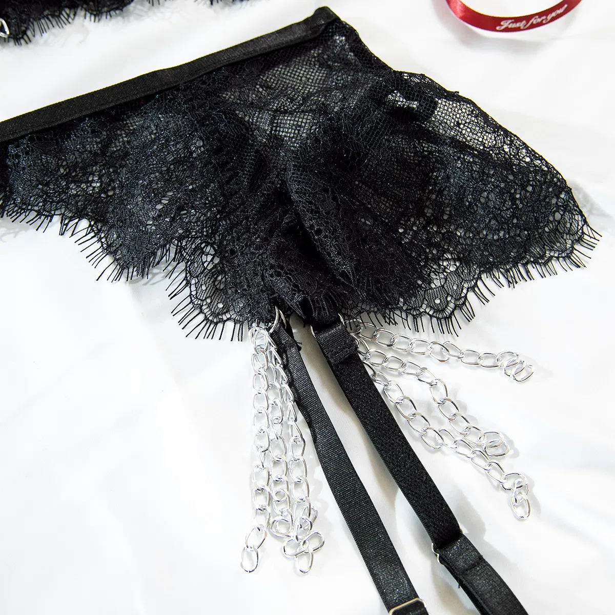 Sexy Embroidery Eyelash Lace Bra and Panties Set Hot See-Through Metal Chain Woman Lingerie