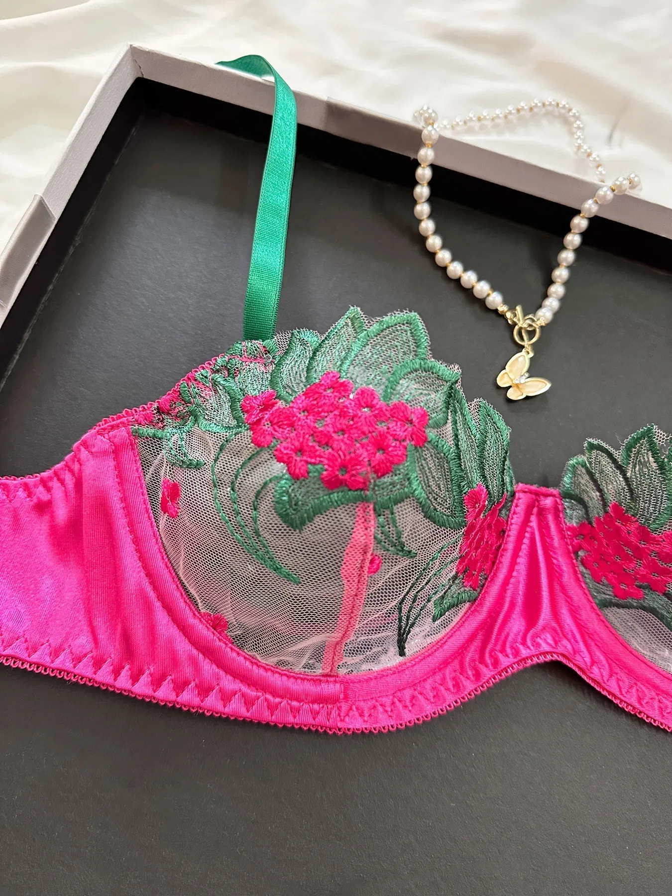 French Ultra-Thin Embroidered Hollow out See-Through Mesh Underwear Set Bra Sexy Lingerie