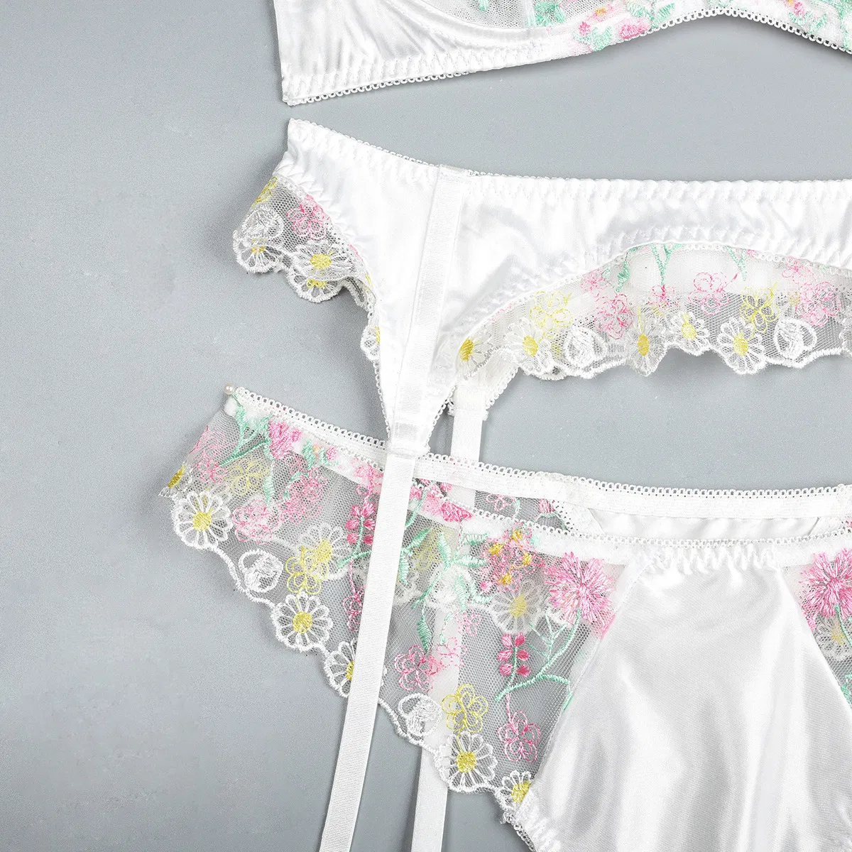 Wholesale Floral Embroidery Underwear Set for Woman Sexy See-Through Stain Lingerie