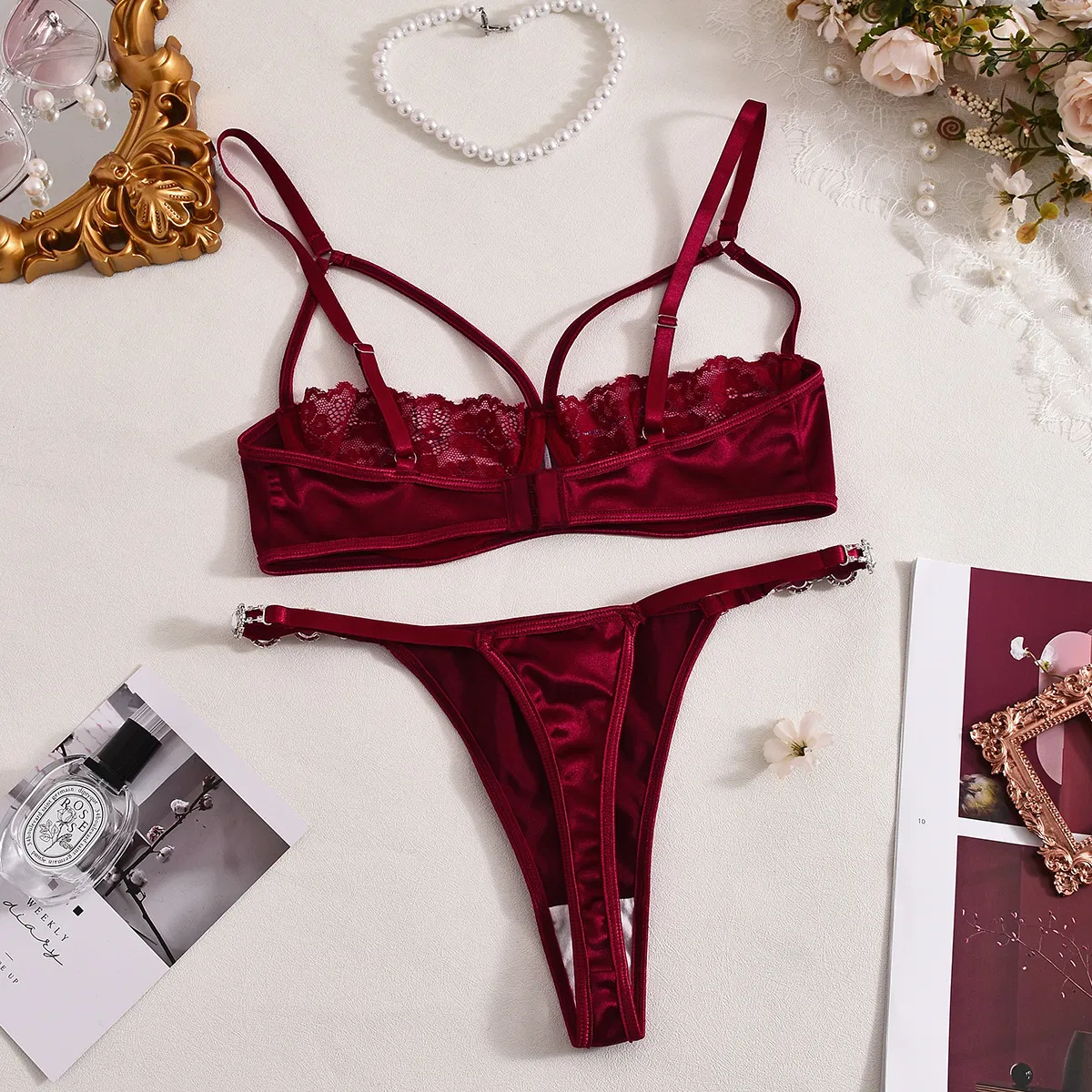 Hot Selling Delicate Ultra-Thin Underwear Set for Women Sexy Hollow out Lingerie
