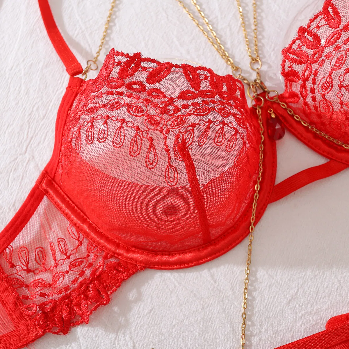 Wholesale Embroidery Lace Underwear Set for Woman Sexy Solid Color Chain Lingerie