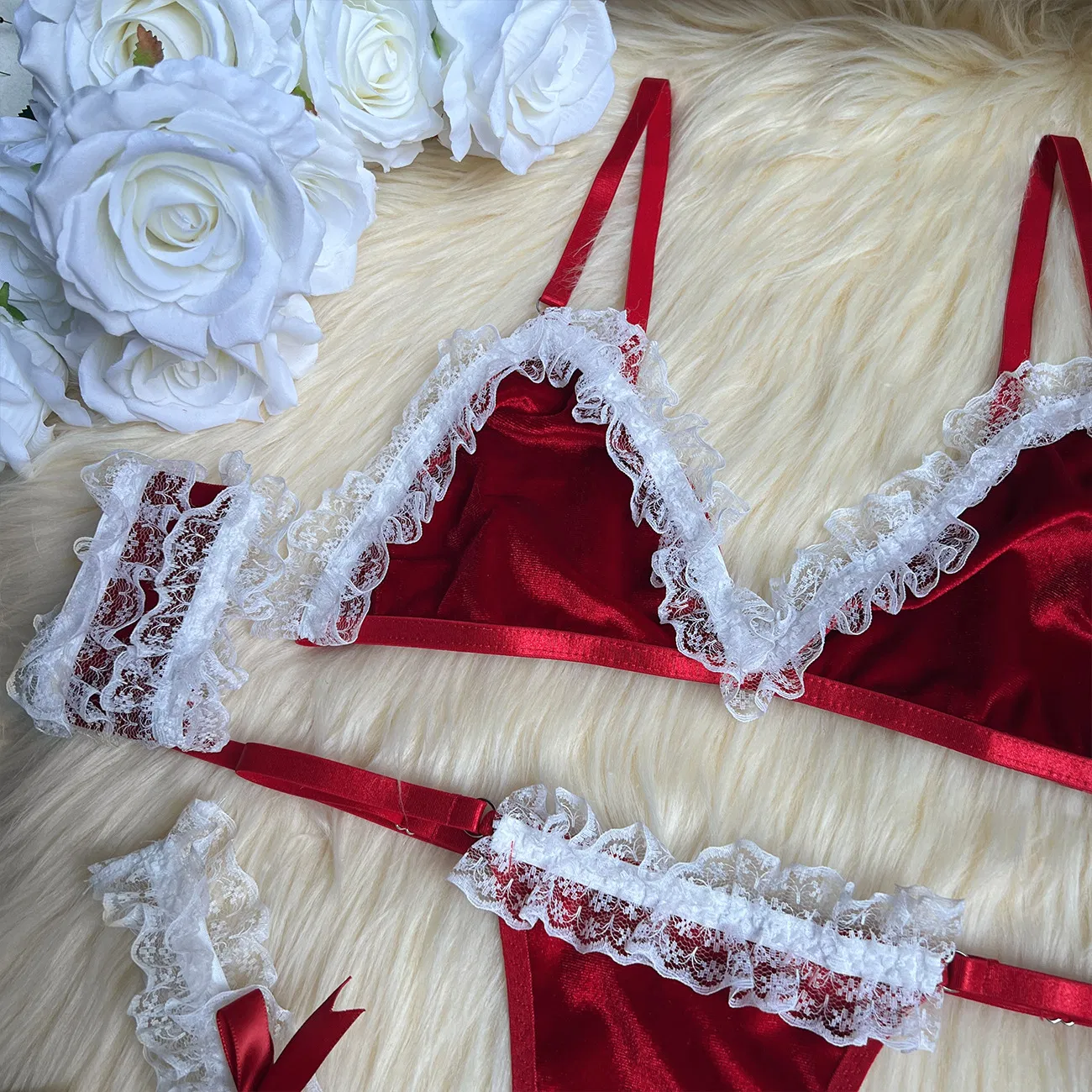 Sexy Woman's Christmas Underwear Set with Wristband and Garter Wholesale Wireless Lingerie
