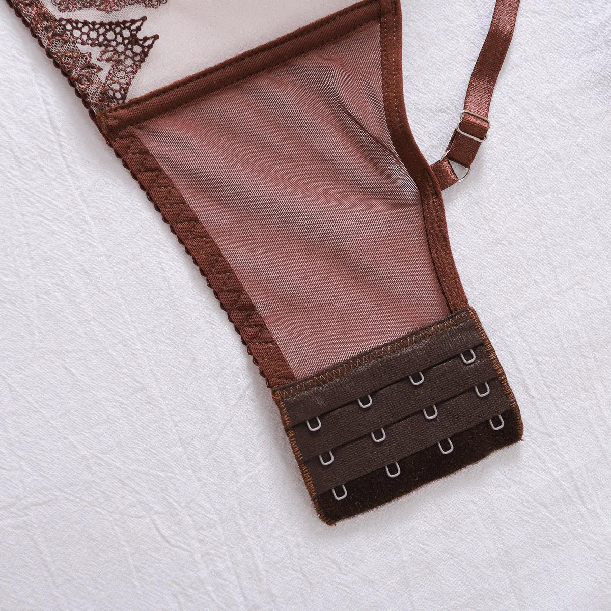 Sexy Fishbone Embroidered Lace Bra Panty Sets New Fashion See-Through Mesh Lingerie