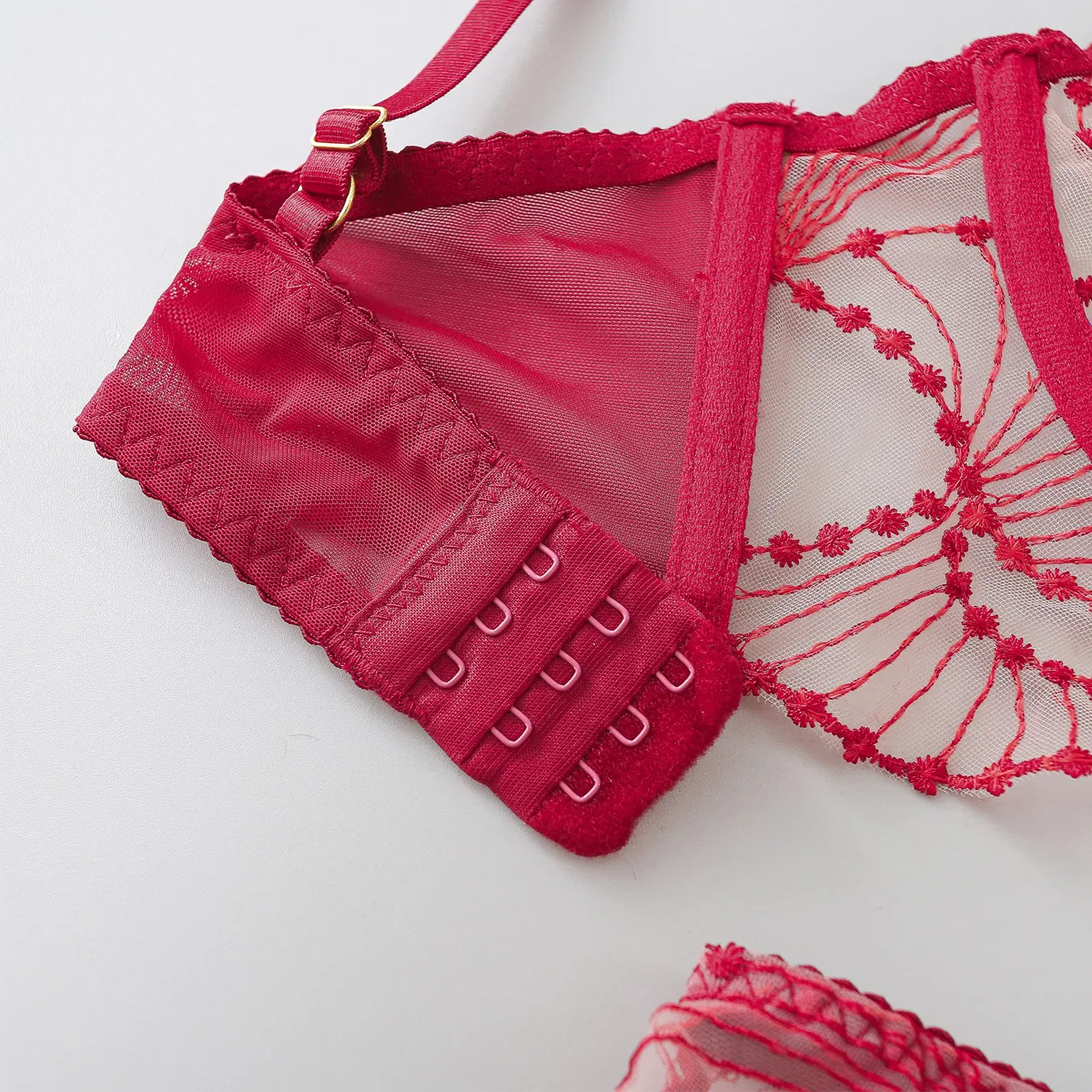 Sexy See-Through Embroidery Woman Bra Set Hot Sell Solid Color Elastic Lingerie