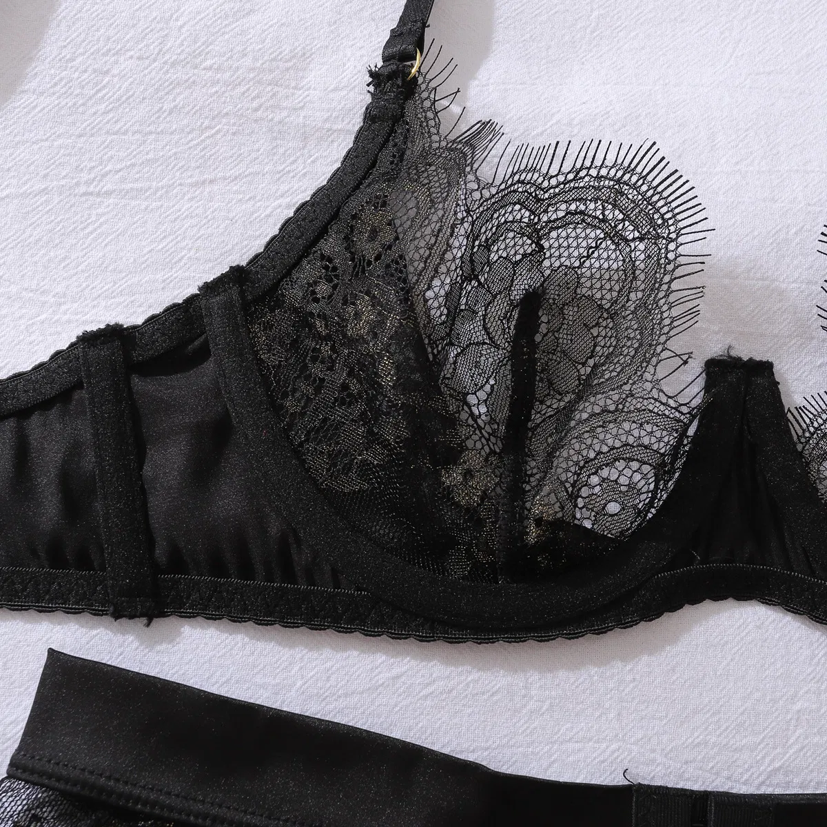 Wholesale See-Through Ultra-Thin Women's Underwear Set Sexy Embroidery Floral Lace Lingerie