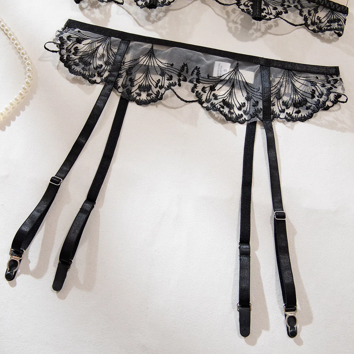 Sexy Embroidered Underwear Set for Woman Wholesale Perspective Mesh Backless Lingerie