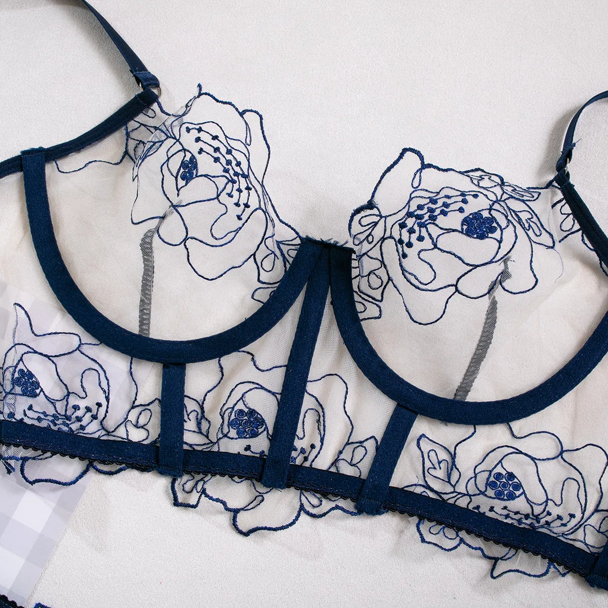 Sexy Fish Bone Embroidered Underwear Set for Woman Wholesale See-Through Mesh Lingerie