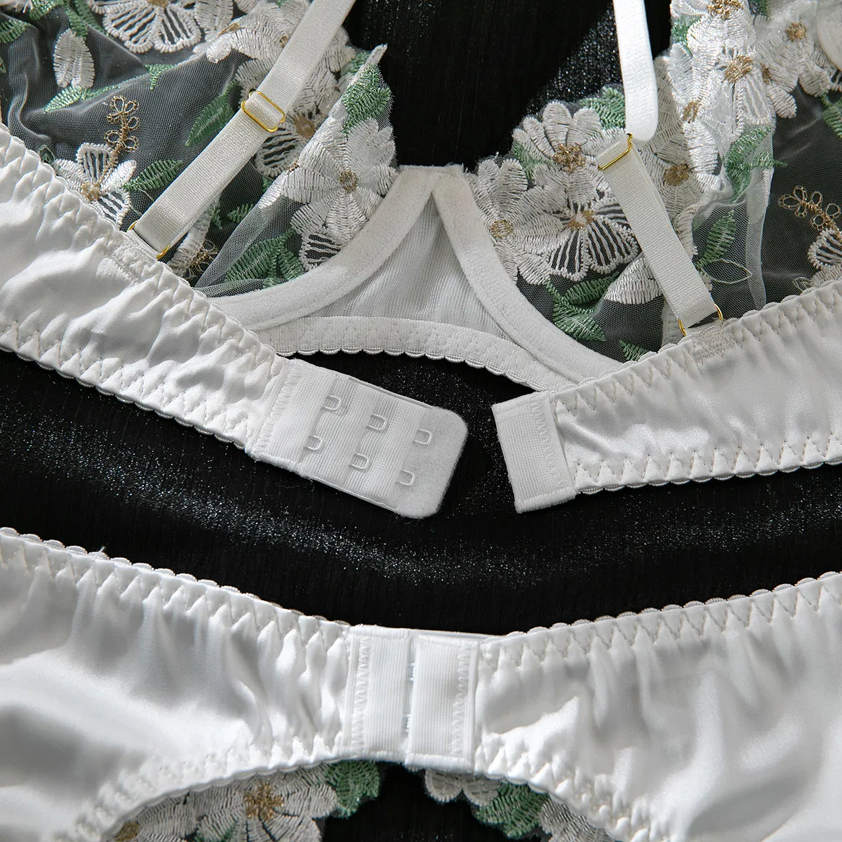 High Quality Women Floral Embroidery Underwear Sexy See-Through Mesh Lingerie