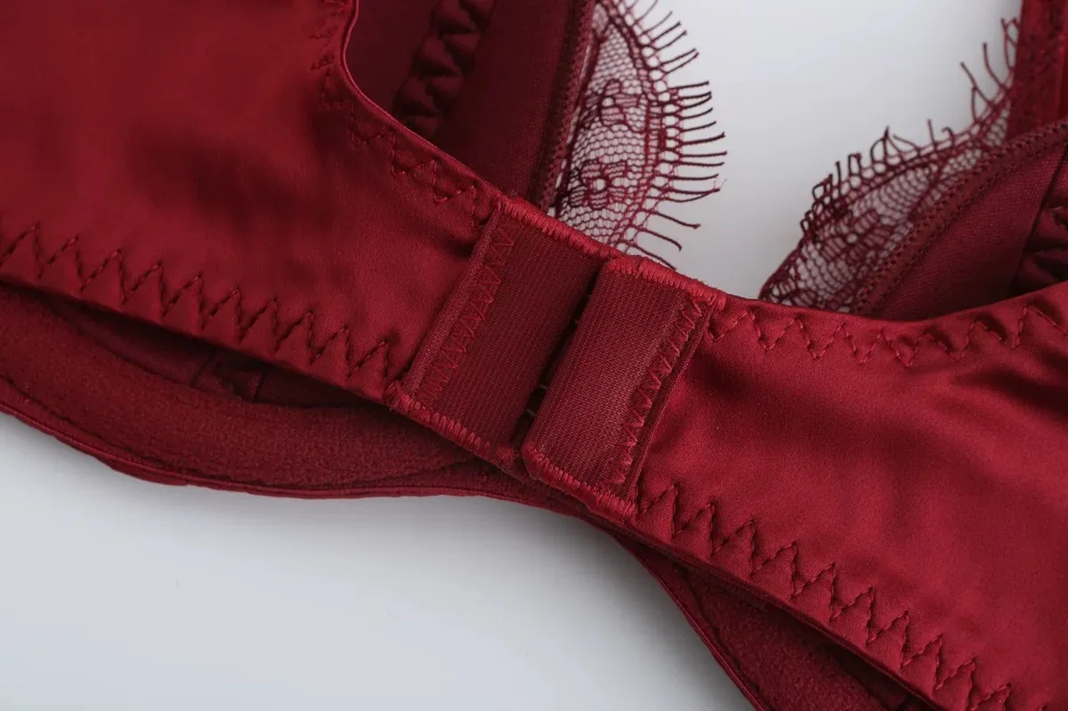 Wholesale French Style Transparent Eyelash Lace Sexy Breathable Satin Ultra-Thin Lingerie for Women Gathering Bra Set Underwear