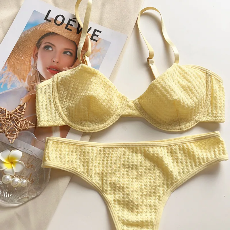 French Hot Sell Sexy Deep-V Ultra-Thin Bra Set Wholesale Lingerie