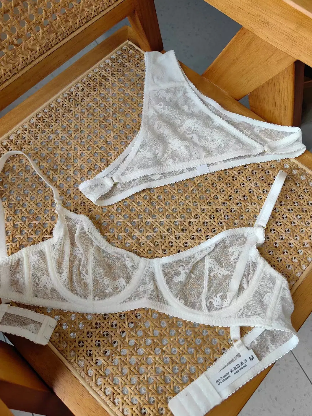 2025 New Style Wholesale Underwear Lace Ultra-Thin Romantic for Women Soft Sexy Bra Set Lingerie