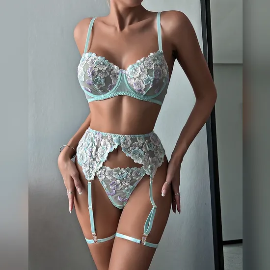 Wholesale Ultra-Thin Flower Embroidery Lace Underwear Set Sexy See-Through Mesh Woman Lingerie