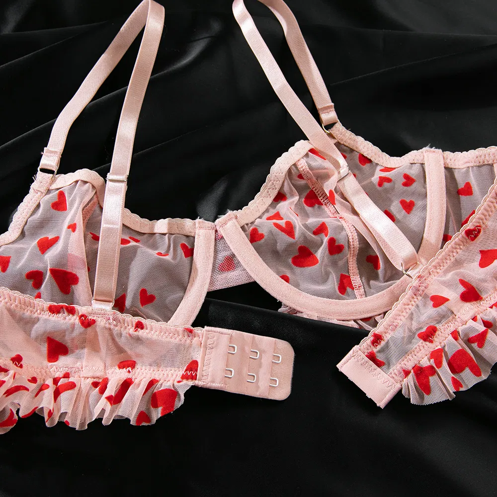 New Arrival Ultra-Thin Woman Underwear Set Sexy See-Through Heart-Shaped Lingerie