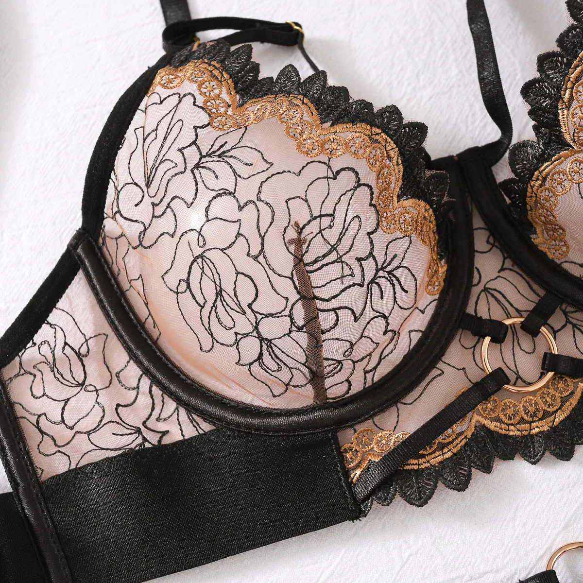 Wholesale Embroidery See-Through Mesh Underwear Set for Woman Sexy Hollow out Lingerie