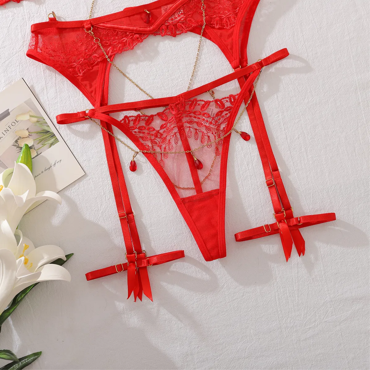 Wholesale Embroidery Lace Underwear Set for Woman Sexy Solid Color Chain Lingerie