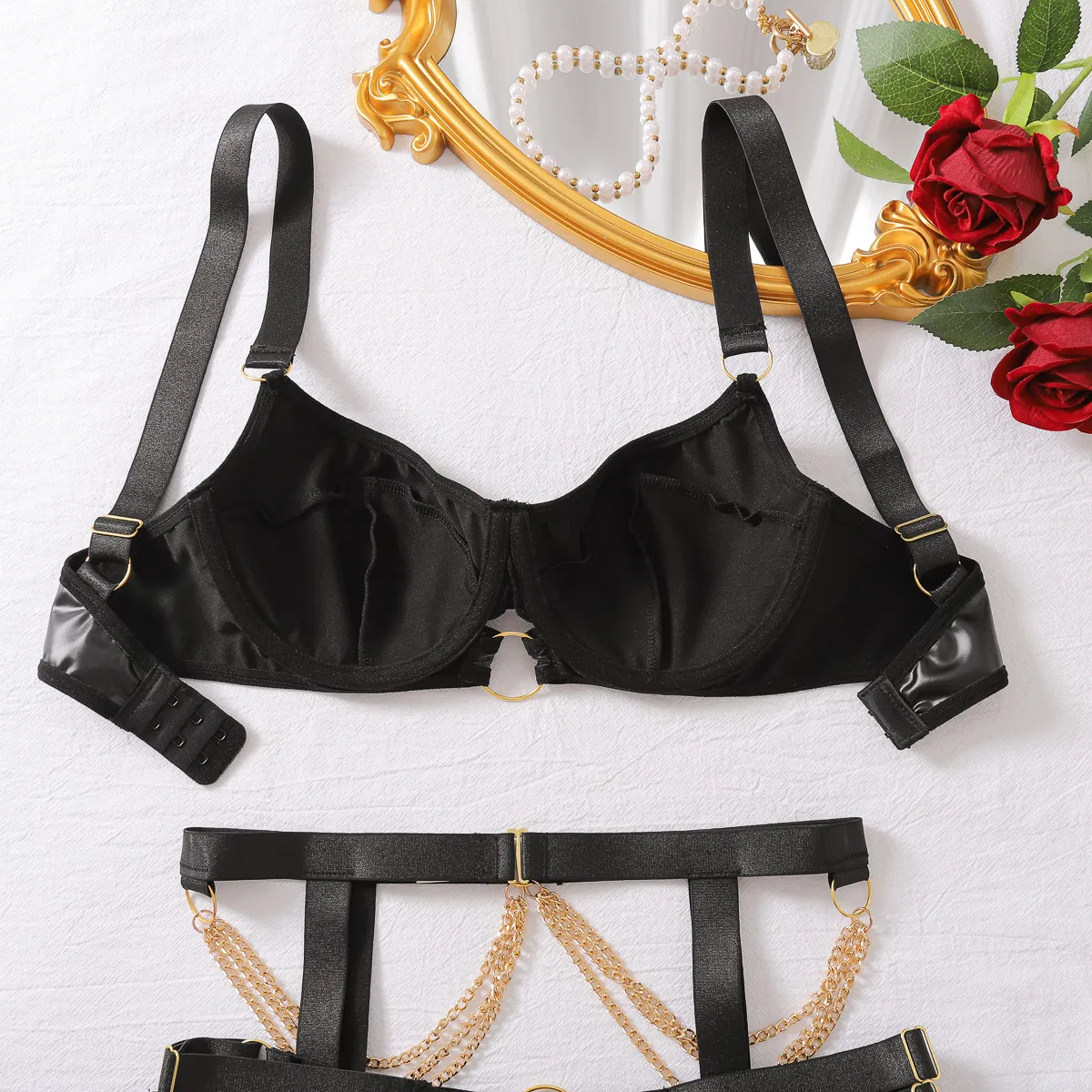 Hot PU Metal Chain Bra Panty Sets Wholesale Sexy Solid Color Woman Lingerie