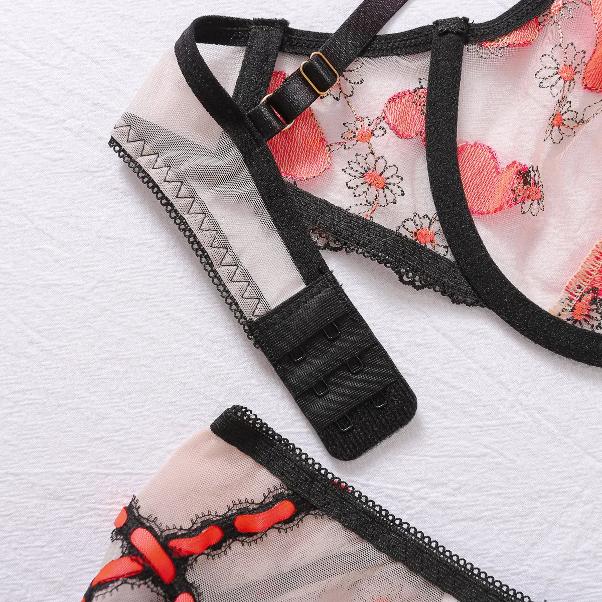 Wholesale See-Through Mesh Underwear Set Sexy Embroidery Pink Heart Lingerie