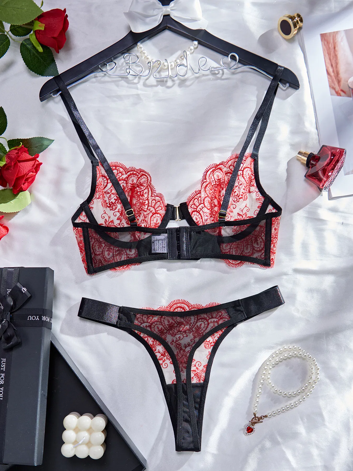 Sexy Luxury See-Through Bra Panty Sets New Fashion Embroidery Eyelash Lace Lingerie