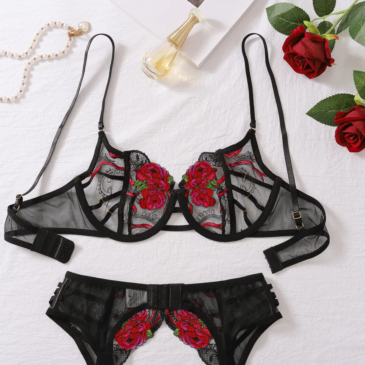 New Arrival Rose Embroidery Underwear Set Wholesale See-Through Woman Lingerie