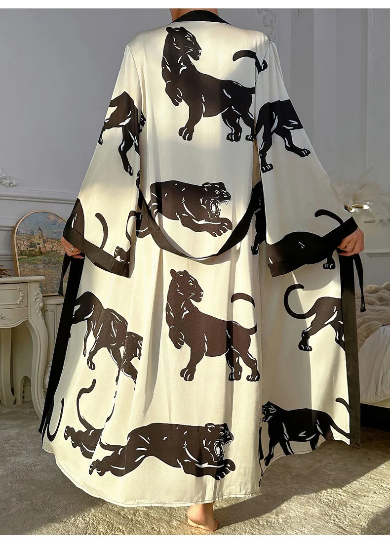 New Arrival Satin Printed Leopard V-Neck Sleepwear Sexy Long Sleeve Woman Robe
